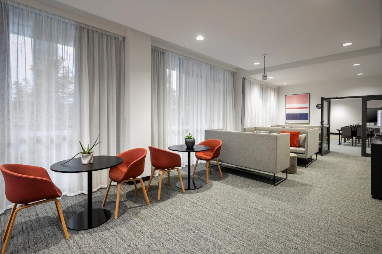 Quest Notting Hill Aparthotel Clayton Екстериор снимка